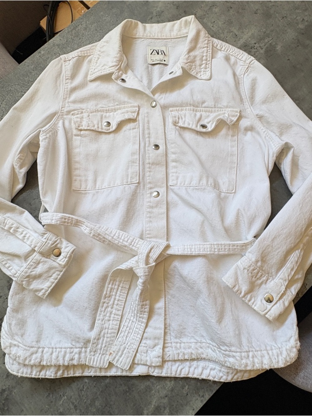 Zara White Belted Snap-front Jacket Women’s M